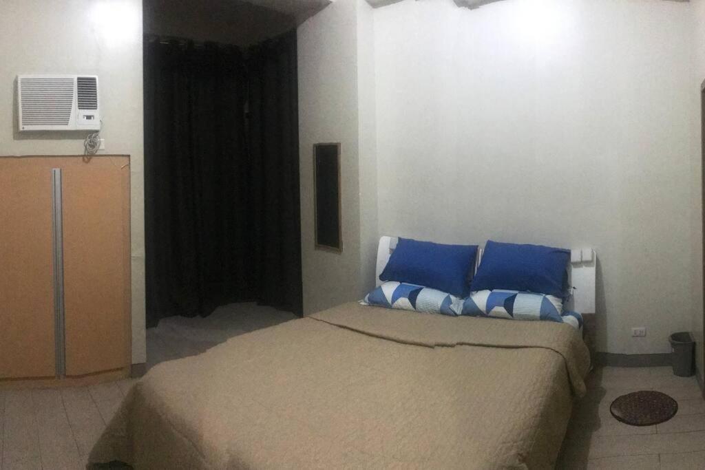 Lovely 2 Bed Room Condo Infront Of Naia Terminal 3 Manila Exterior photo