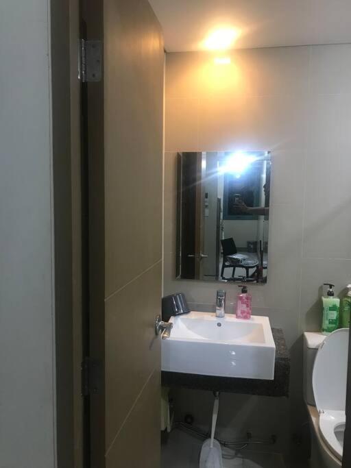 Lovely 2 Bed Room Condo Infront Of Naia Terminal 3 Manila Exterior photo