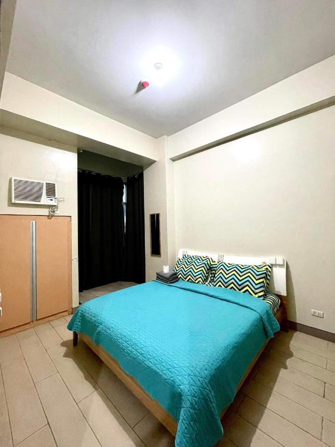 Lovely 2 Bed Room Condo Infront Of Naia Terminal 3 Manila Exterior photo